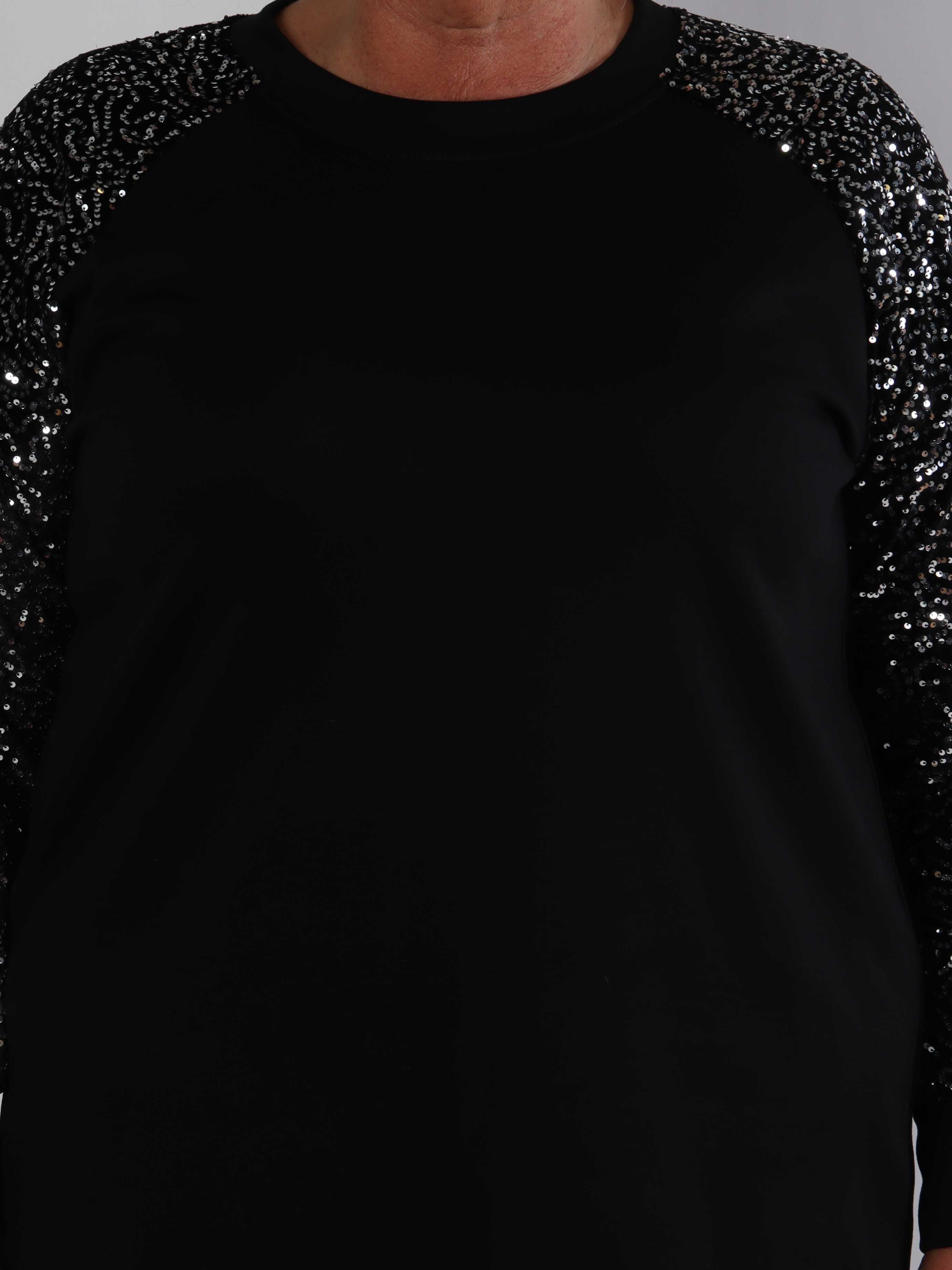 Parma - Plus size joggingkjole med pailletærmer